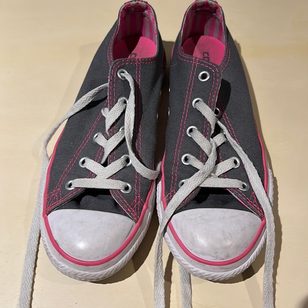 Converse Size 3 Grey and Pink Low Tops